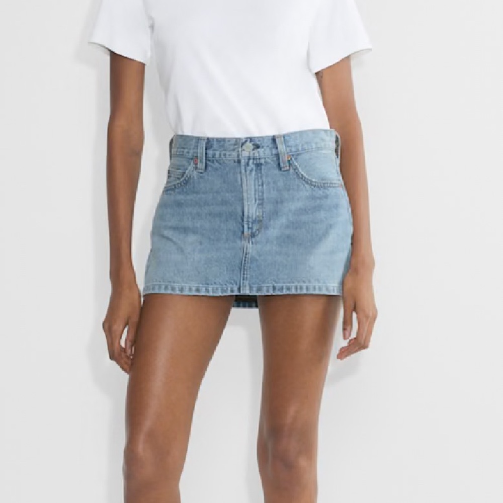 ARITZIA - Denim Forum The ‘90s Vintage Micro Denim Skirt